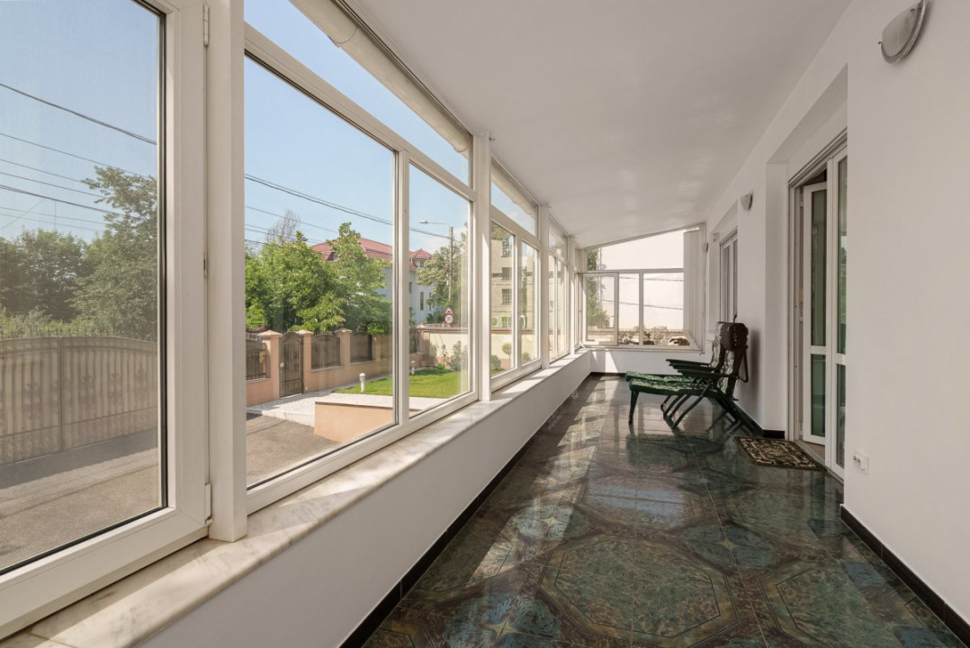 Drumul Taberei - Valea Oltului, casa 9 camere, lot 1158 mp