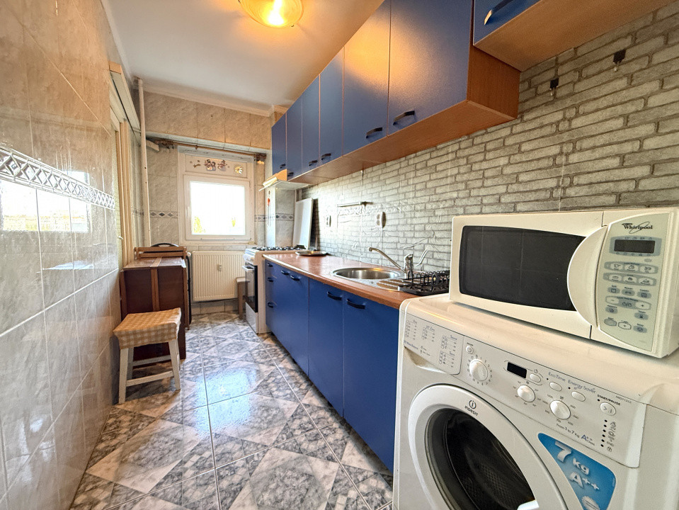Garsoniera decomadata cu balcon, spatioasa, 42 mp | zona Tei