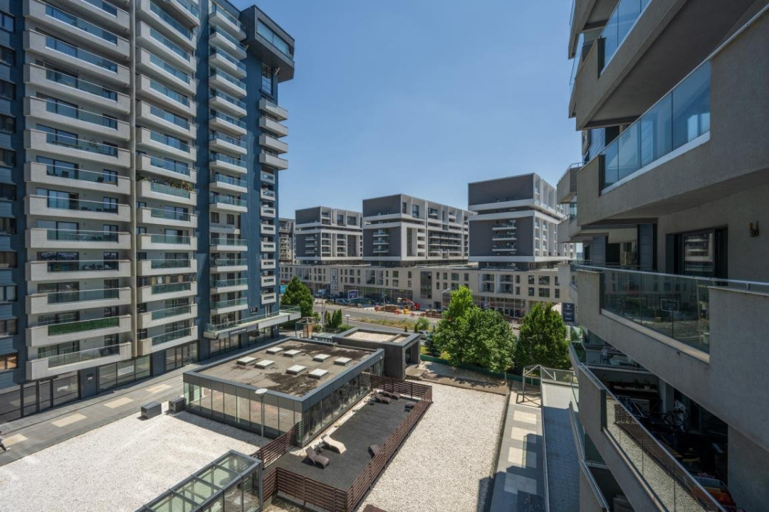 Apartament spatios 2 camere loc parcare complex UpGround metrou Pipera