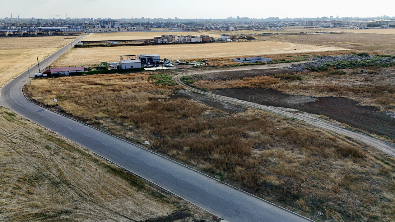 Teren intravilan, 7500 mp | S+P+8E | POT 30% | CUT 2,7%| Dobroesti