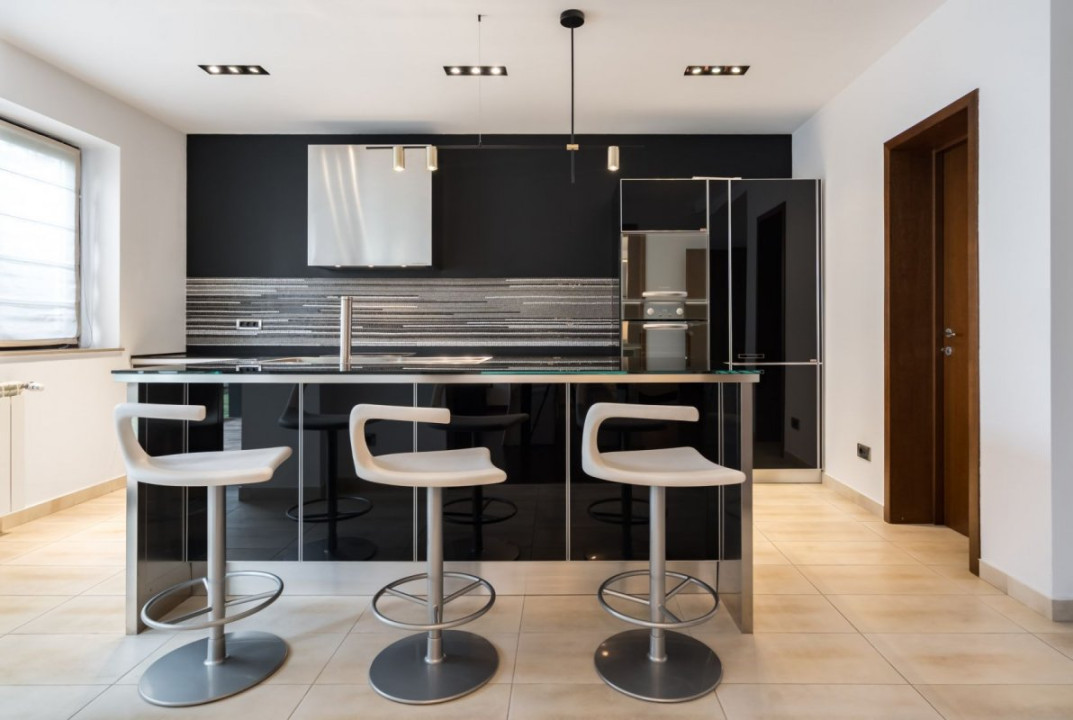 IANCU NICOLAE – COMPLEX TRAIAN, VILA 290 MP, LOT 750 MP