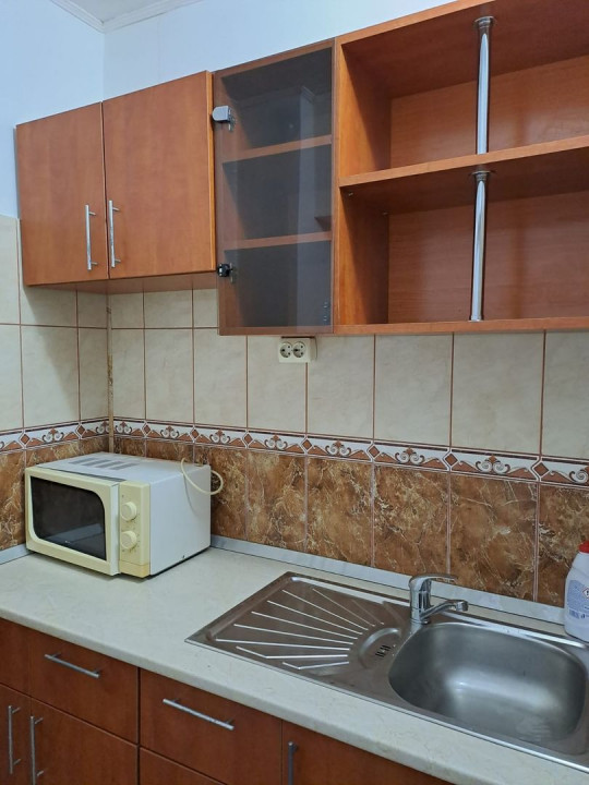Apartament 3 camere NEMOBILAT, decomandat, 92 mp, 2 balcoane | Blvd. Coposu