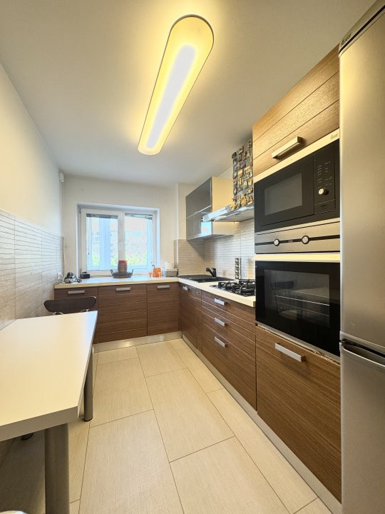 Apartamennt 3 camere,frumos amenajat In Bdul Unirii 62 cu parcare