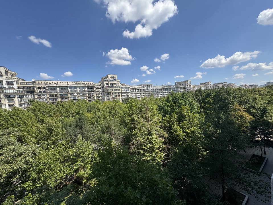 Apartamennt 3 camere,frumos amenajat In Bdul Unirii 62 cu parcare