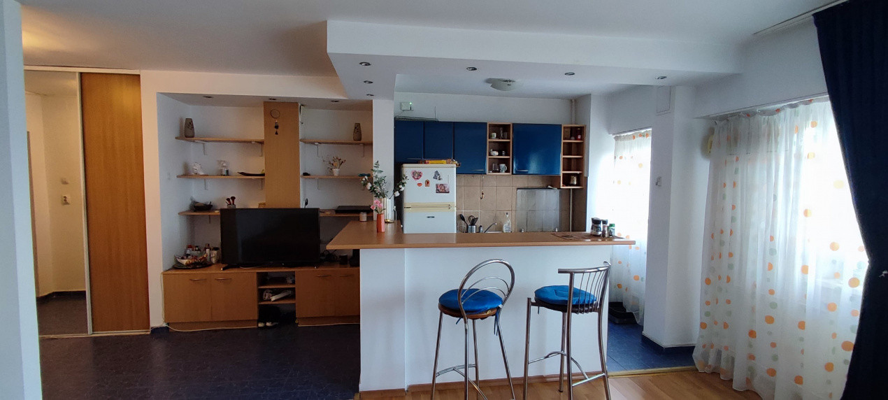 Garsoniera spatioasa cu balcon, 42 mp, bloc reabilitat | zona Octavian Goga
