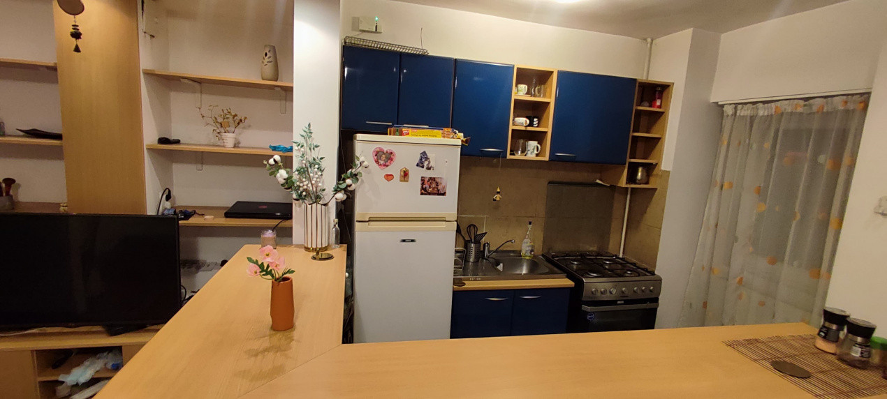 Garsoniera spatioasa cu balcon, 42 mp, bloc reabilitat | zona Octavian Goga