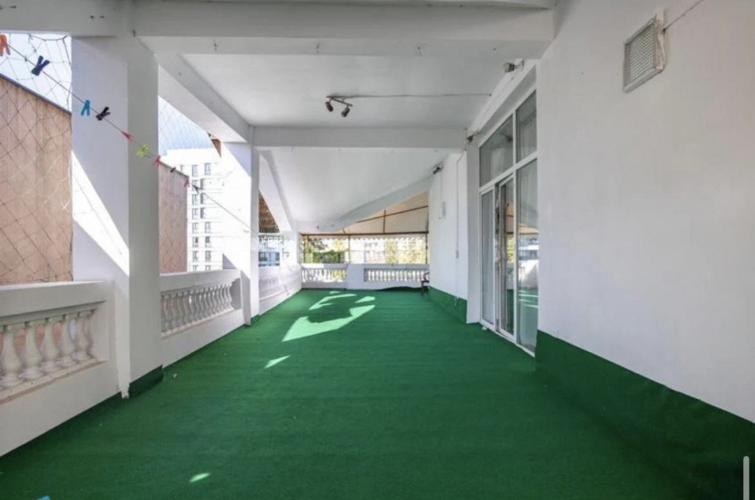Casă individuală / Spațiu comercial / Clinică | 335 mp, curte proprie | Baicului