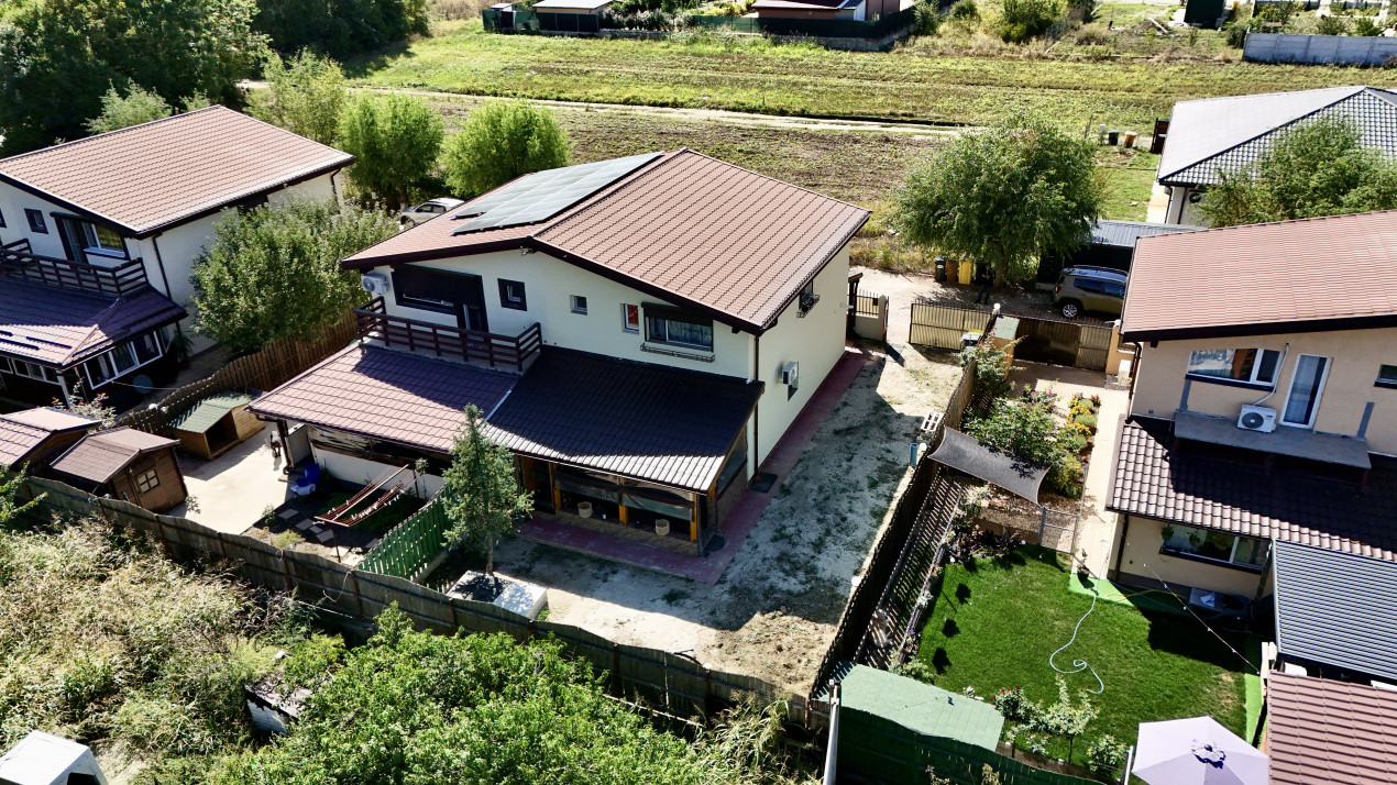 Casă tip duplex cu curte proprie, aproape de pădure, în Țegheș - Domnești IF