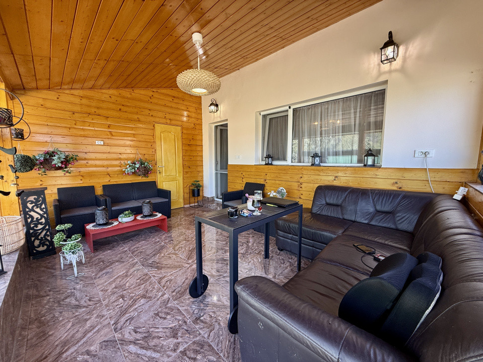 Casă tip duplex cu curte proprie, aproape de pădure, în Țegheș - Domnești IF