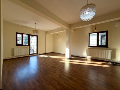 0 % | Vilă sediu firmă sau locuit – ideală birour, clinică, salon | Brâncoveanu