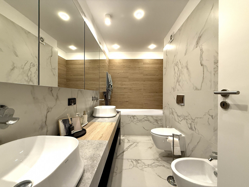 Birou modern cu terasă verde și parcare, în zona Barbu Văcărescu