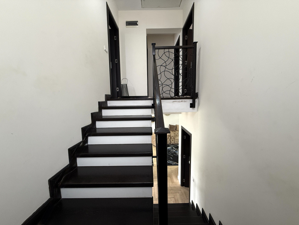 Casă modernă cu curte, 140 mpu, prima închiriere, în Tunari