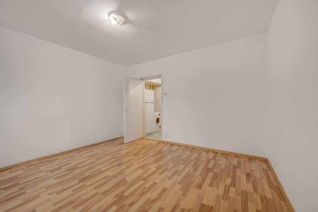 LIVIU REBREANU - PARK LAKE, GARSONIERA 30 MP, PANORAMA! 