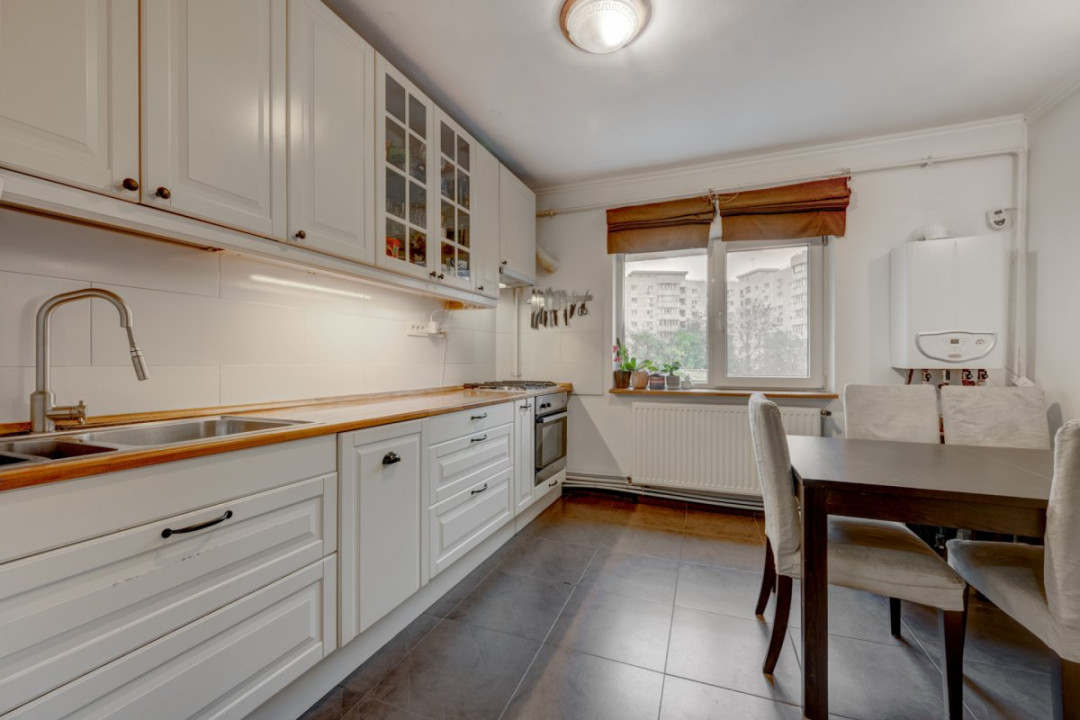 Nerva Traian - decomandat - centrală termica - bloc reabilitat 