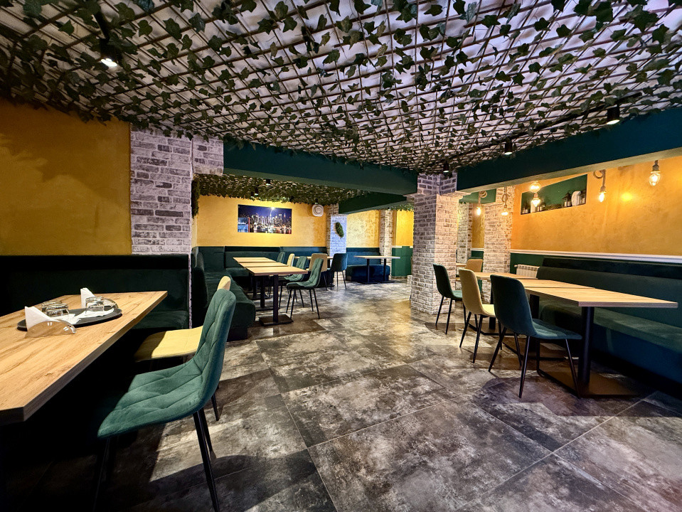 Casă individuală / Spațiu comercial / Clinică | 450 mp, curte proprie | Baicului