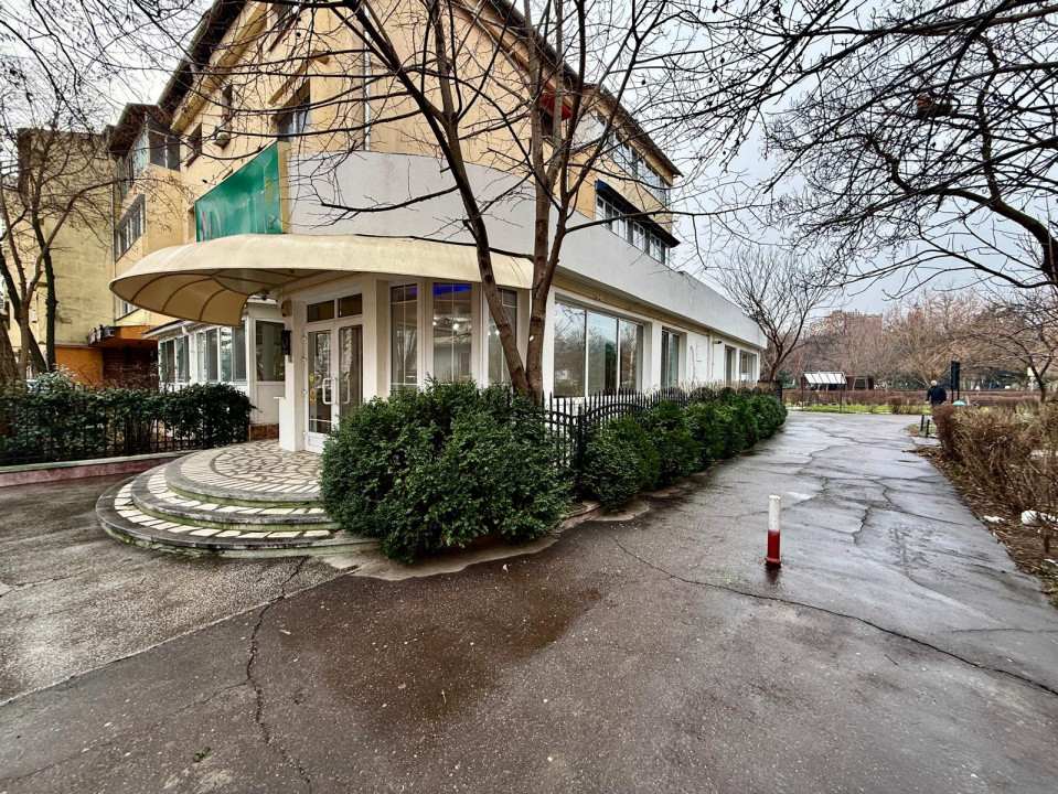 Spațiu comercial stradal cu vizibilitate și trafic pietonal intens | 2 Stejari 