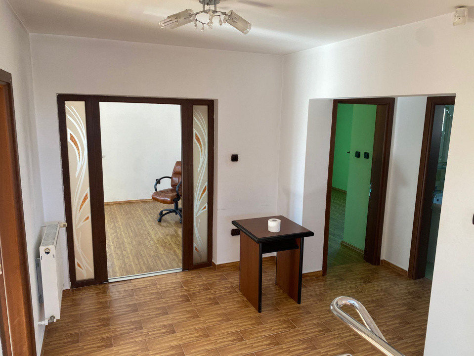 Vilă Deosebita P+1+M pe Colț – 325mp Utili, Curte Amenajată 590mp | Fundeni