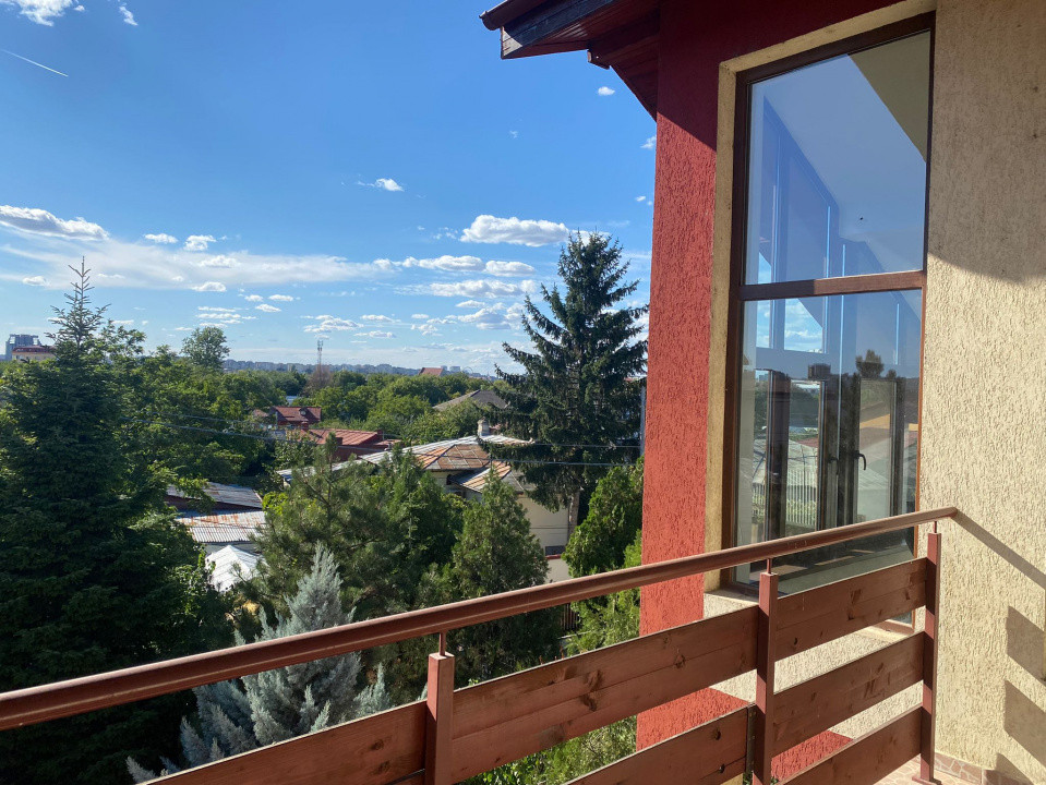 Vilă Deosebita P+1+M pe Colț – 325mp Utili, Curte Amenajată 590mp | Fundeni