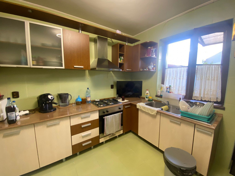 Vilă Deosebita P+1+M pe Colț – 325mp Utili, Curte Amenajată 590mp | Fundeni