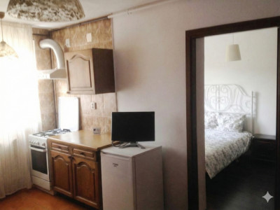 2 Camere cu Centrala Proprie - Calea Calarasilor