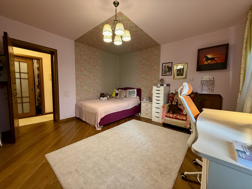 Vilă ultracentrală cu piscină interioară, saună și cramă | Unirii