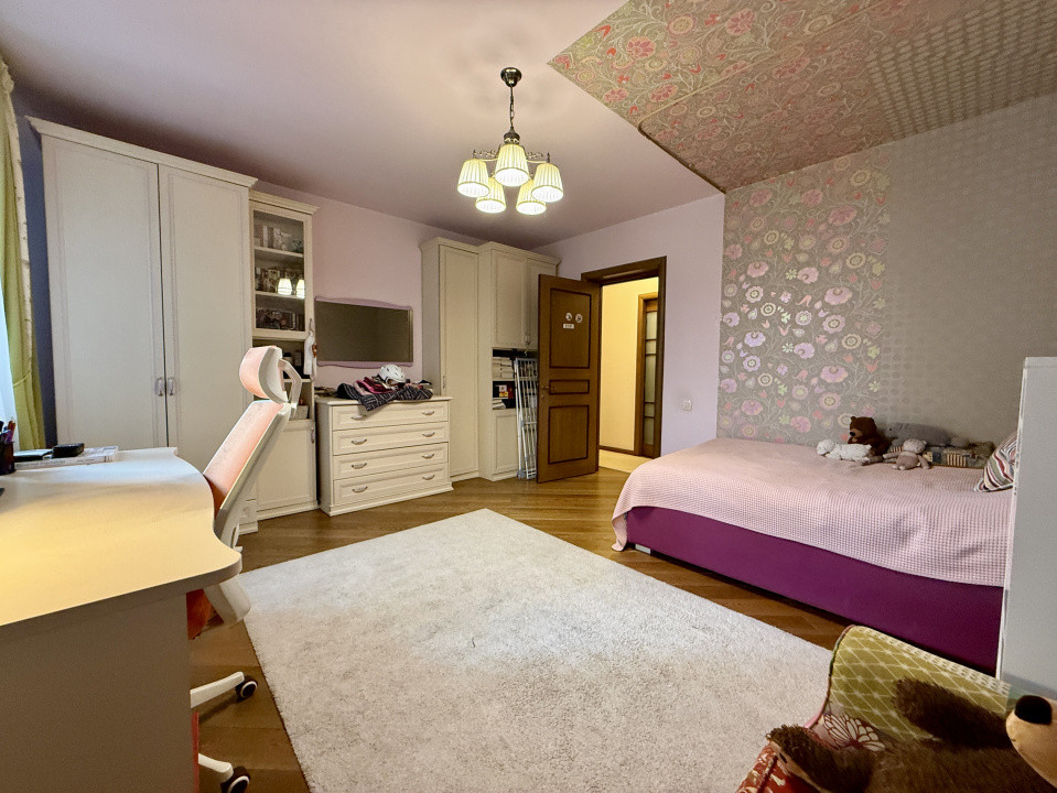 Vilă ultracentrală cu piscină interioară, saună și cramă | Unirii