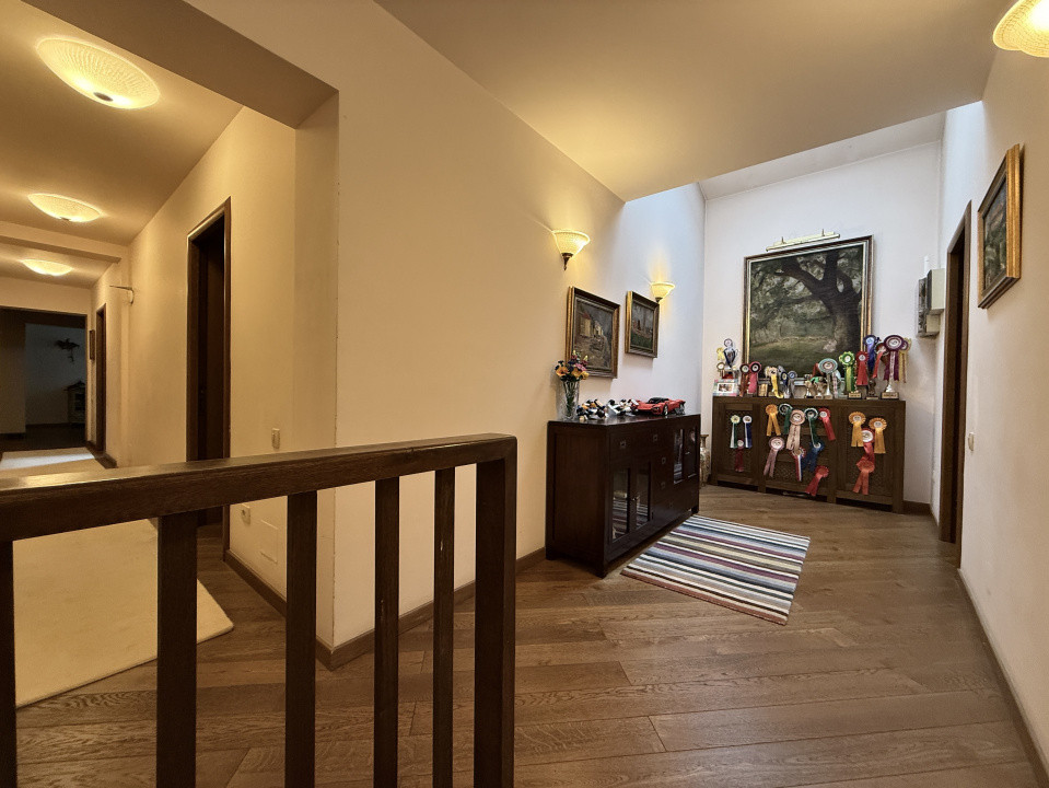 Vilă ultracentrală cu piscină interioară, saună și cramă | Unirii