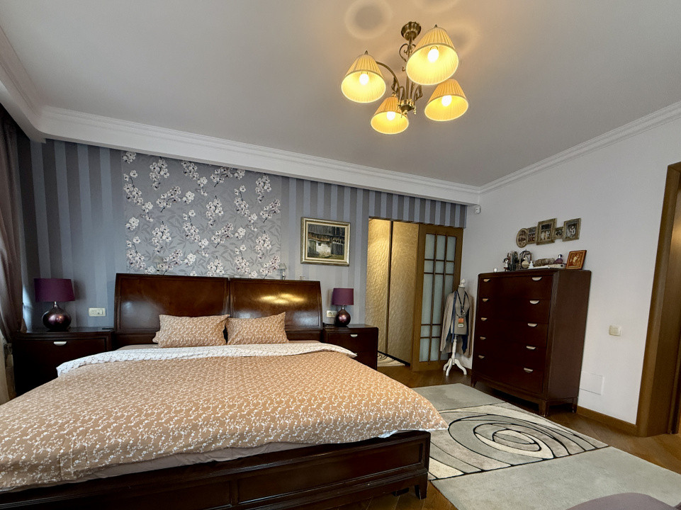 Vilă ultracentrală cu piscină interioară, saună și cramă | Unirii