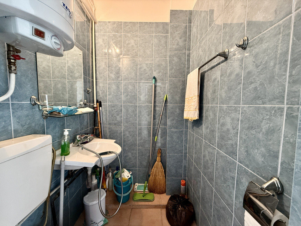 Garsoniera cu gaze si boiler, 15 mp, bloc reabilitat | Baicului