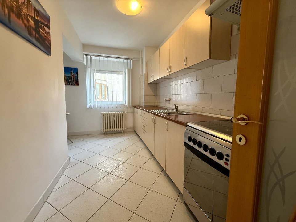 0% | Apartament / Birou 3 camere decomandat, 95 mp, 2 bai + 2 balcoane | Decebal