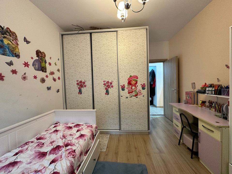 3 Camere cu Gradina de 48mp | 2 intrari | Parcare | BOXA | zona Safirului