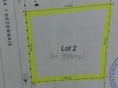 Teren de închiriat in Rudeni, pentru sere, parc auto, apicultura, etc.