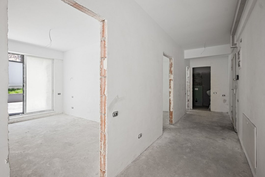 VANZARE APARTAMENT 4 CAMERE UNIRII-CASA POPORULUI