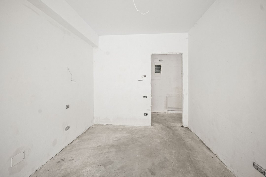 VANZARE APARTAMENT 4 CAMERE UNIRII-CASA POPORULUI