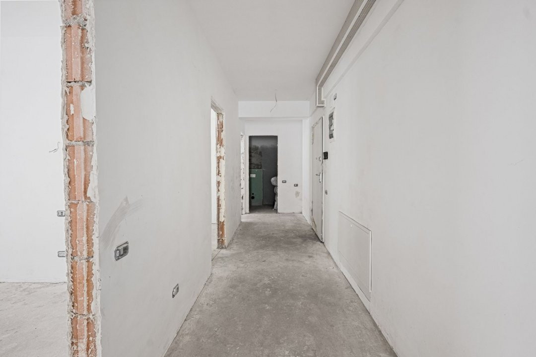 VANZARE APARTAMENT 4 CAMERE UNIRII-CASA POPORULUI