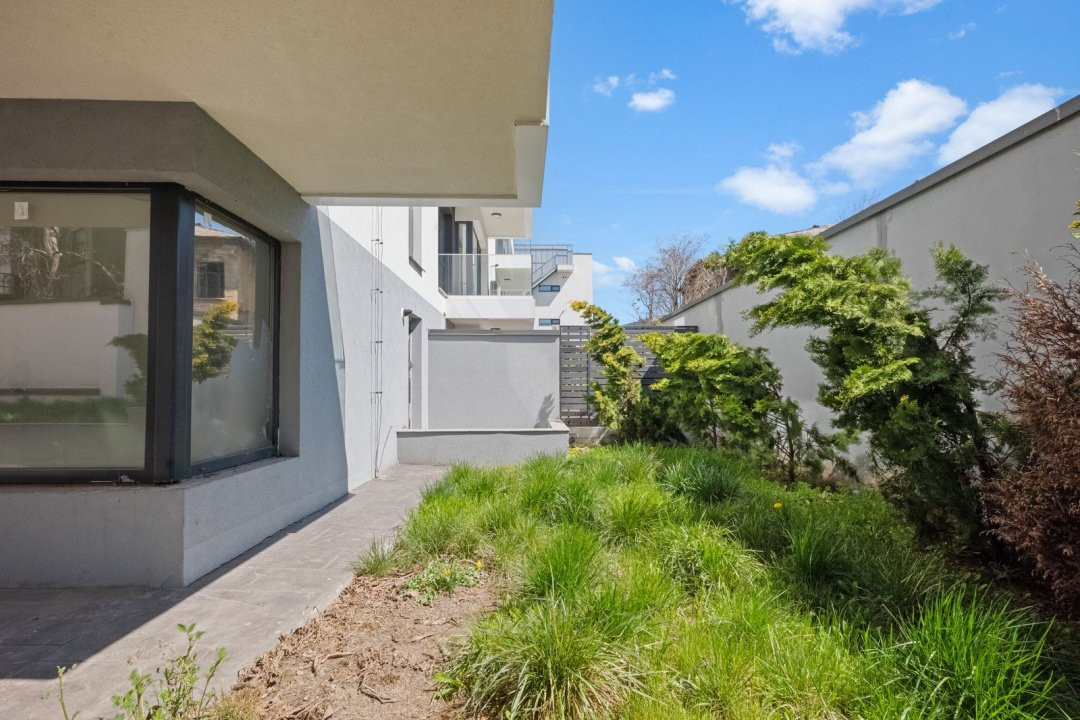 VANZARE APARTAMENT 4 CAMERE UNIRII-CASA POPORULUI