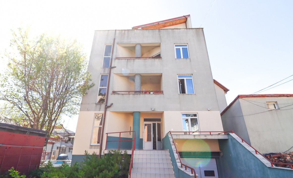 Casă de vânzare cu 12 camere - Piața Iancului/Muncii