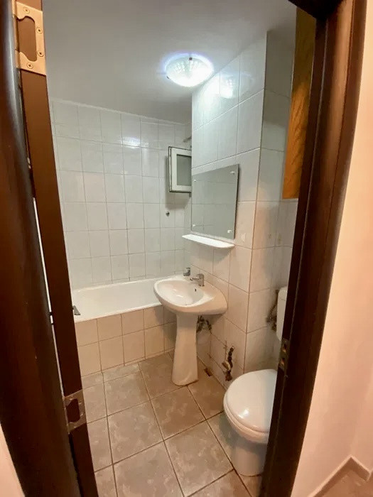 0% | Apartament 4 camere decomandat, 65 mp, zona Lacul Tei