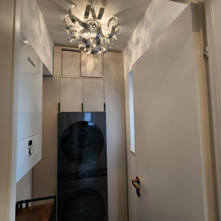 Unicat în Blocul Florentin: 3 camere, 2 băi, renovat integral cu designer