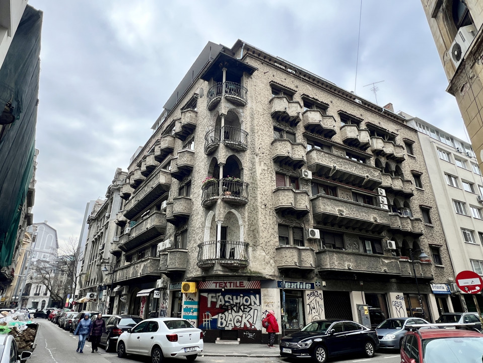 Unicat în Blocul Florentin: 3 camere, 2 băi, renovat integral cu designer