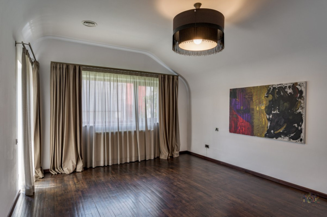 IANCU NICOLAE - COMPLEX TRAIAN, VILA 400 MP TOTAL, LOT 750 MP!