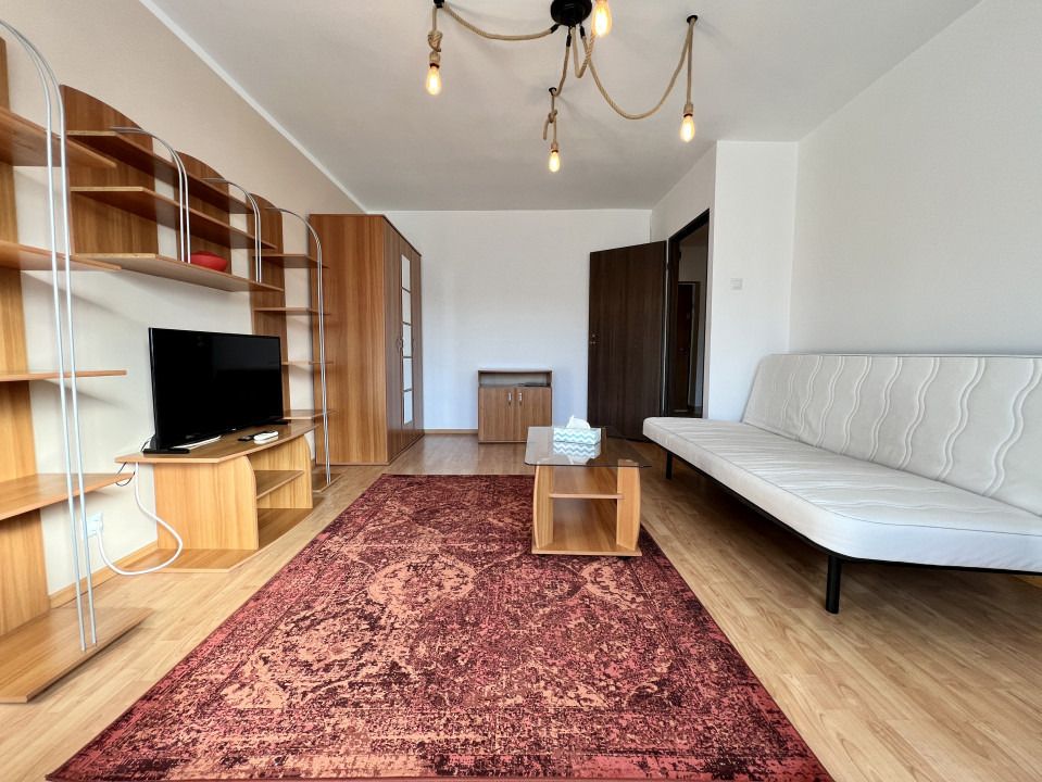 Garsoniera decomandata, 42 mp, balcon | zona Nerva Traian