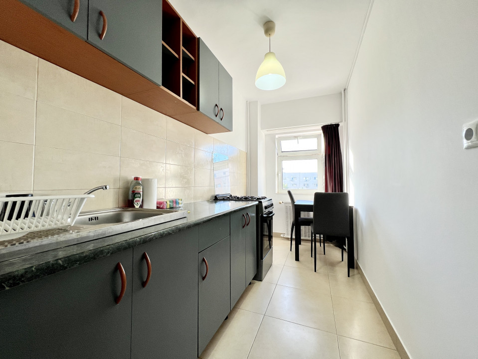 Garsoniera decomandata, 42 mp, balcon | zona Nerva Traian