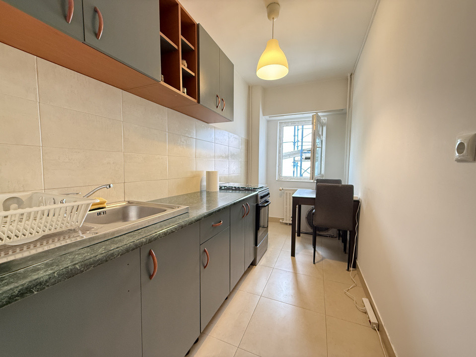 Garsoniera decomandata, 42 mp, balcon | zona Nerva Traian
