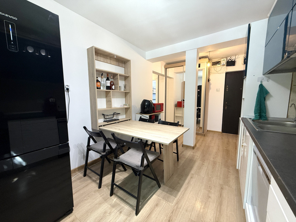 Apartament 3 camere decomandat, 72 mp, PARCARE, la intrarea in parc Tineretului!