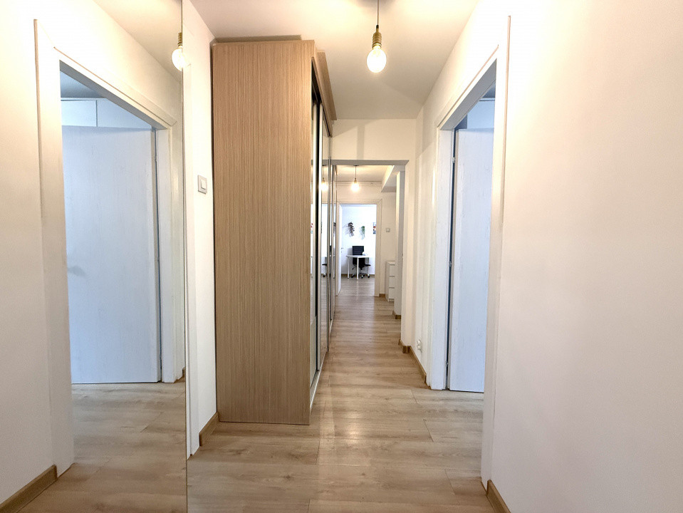 Apartament 3 camere decomandat, 72 mp, PARCARE, la intrarea in parc Tineretului!