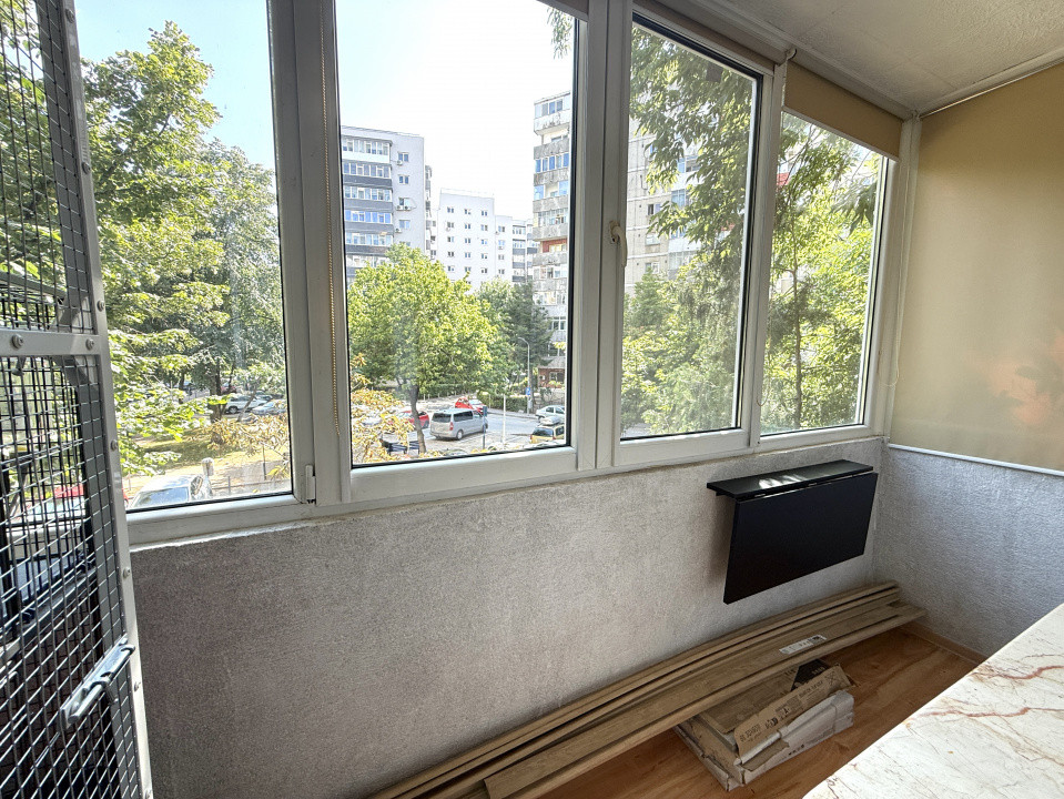 Apartament 3 camere decomandat, 72 mp, PARCARE, la intrarea in parc Tineretului!