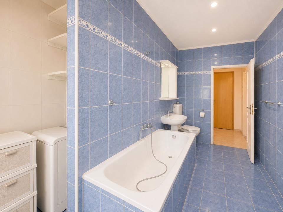 Garsoniera 43 mp cu centrala proprie, zona Obor - Ferdinand