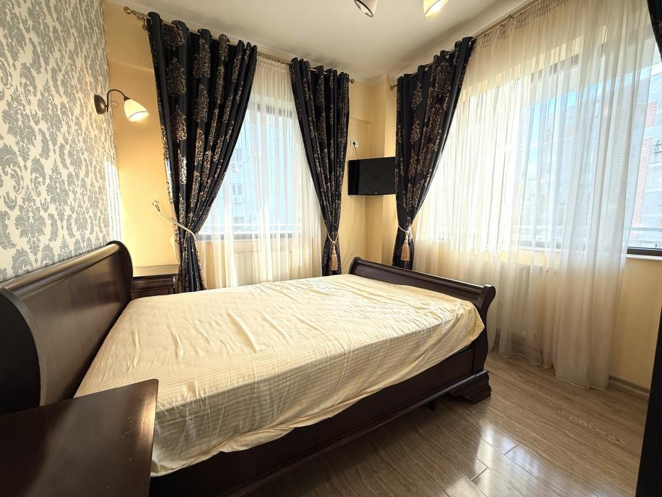 Apartament 3 camere cu centrală proprie, pet friendly și parcare disponibilă 