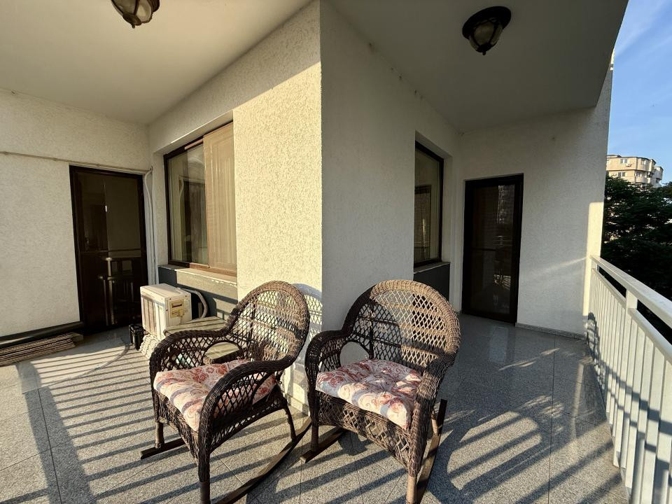 Apartament 3 camere cu centrală proprie, pet friendly și parcare disponibilă 